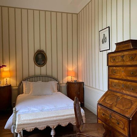 Château de Bostz Besson Extérieur photo
