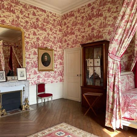 Château de Bostz Besson Extérieur photo