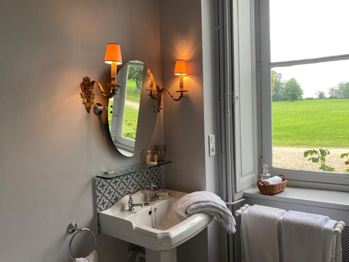 Château de Bostz Besson Extérieur photo